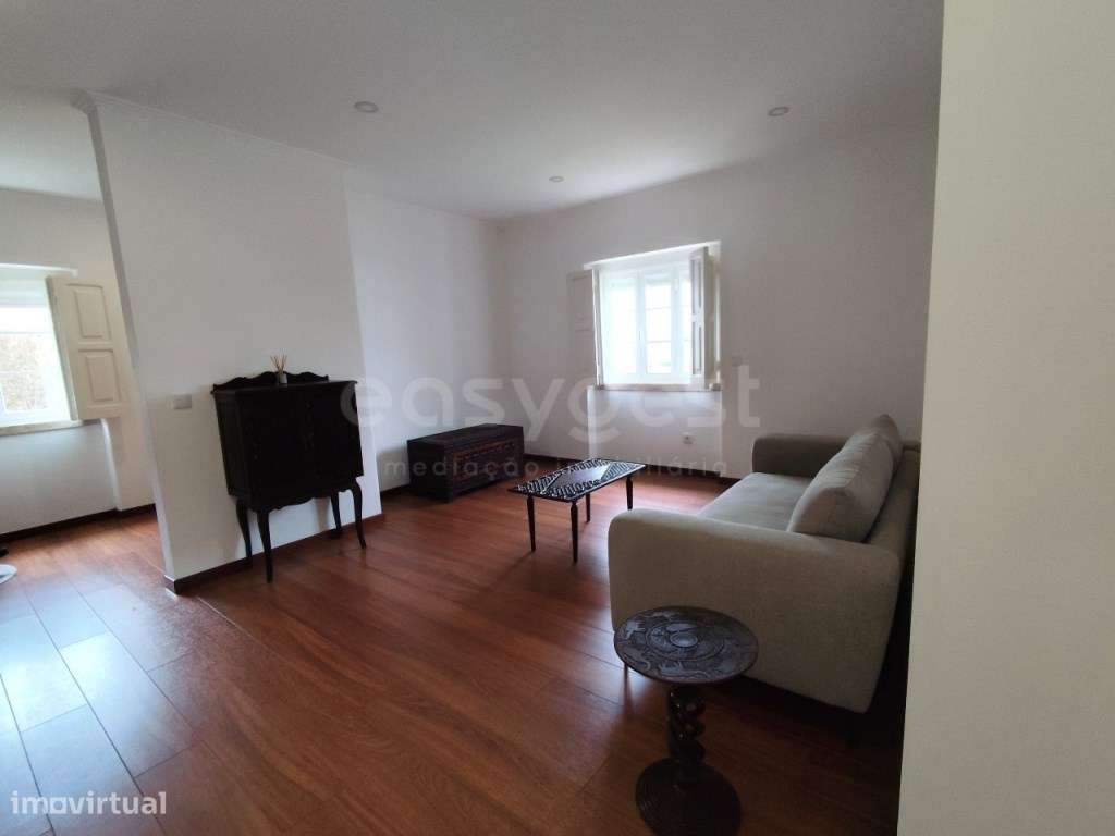 Moradia T2 em dois pisos com churrasqueira - Grande imagem: 4/29