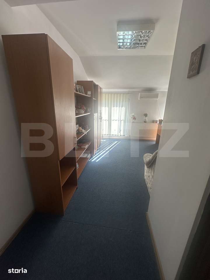 Spatiu birou, 25 mp, zona Liceul Economic - Imagine principală: 3/4