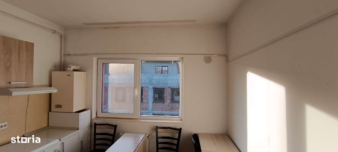 Apartament cu 1 camera | 36 mp | zona Florilor, Floresti-0