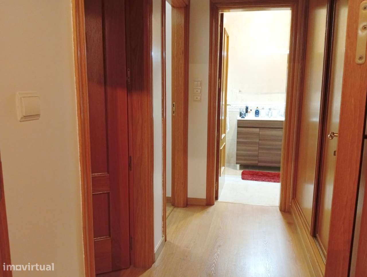 T2 - Lareira / A/C / Varanda - Alto do Seixalinho-5