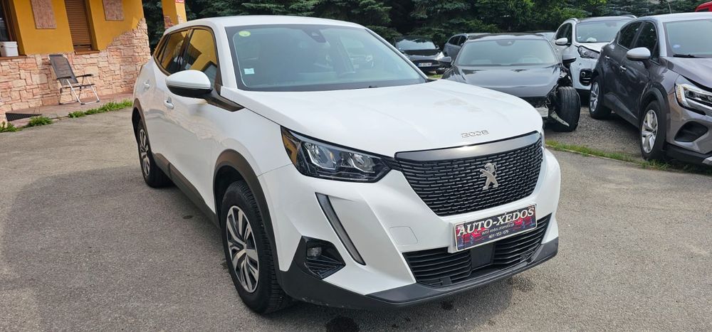Peugeot 2008 II (2019-) 1.5 BlueHDi Style 2020