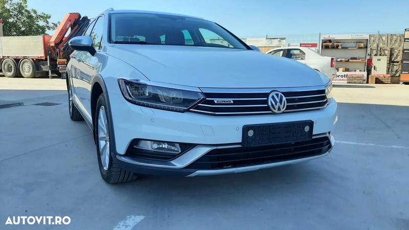 Volkswagen Passat Alltrack 2.0 TDI DSG 4Motion - 1