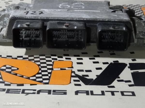 Centralina De Motor Renault Clio Iii (Br0/1, Cr0/1)  S120200105 A / 82 - 3