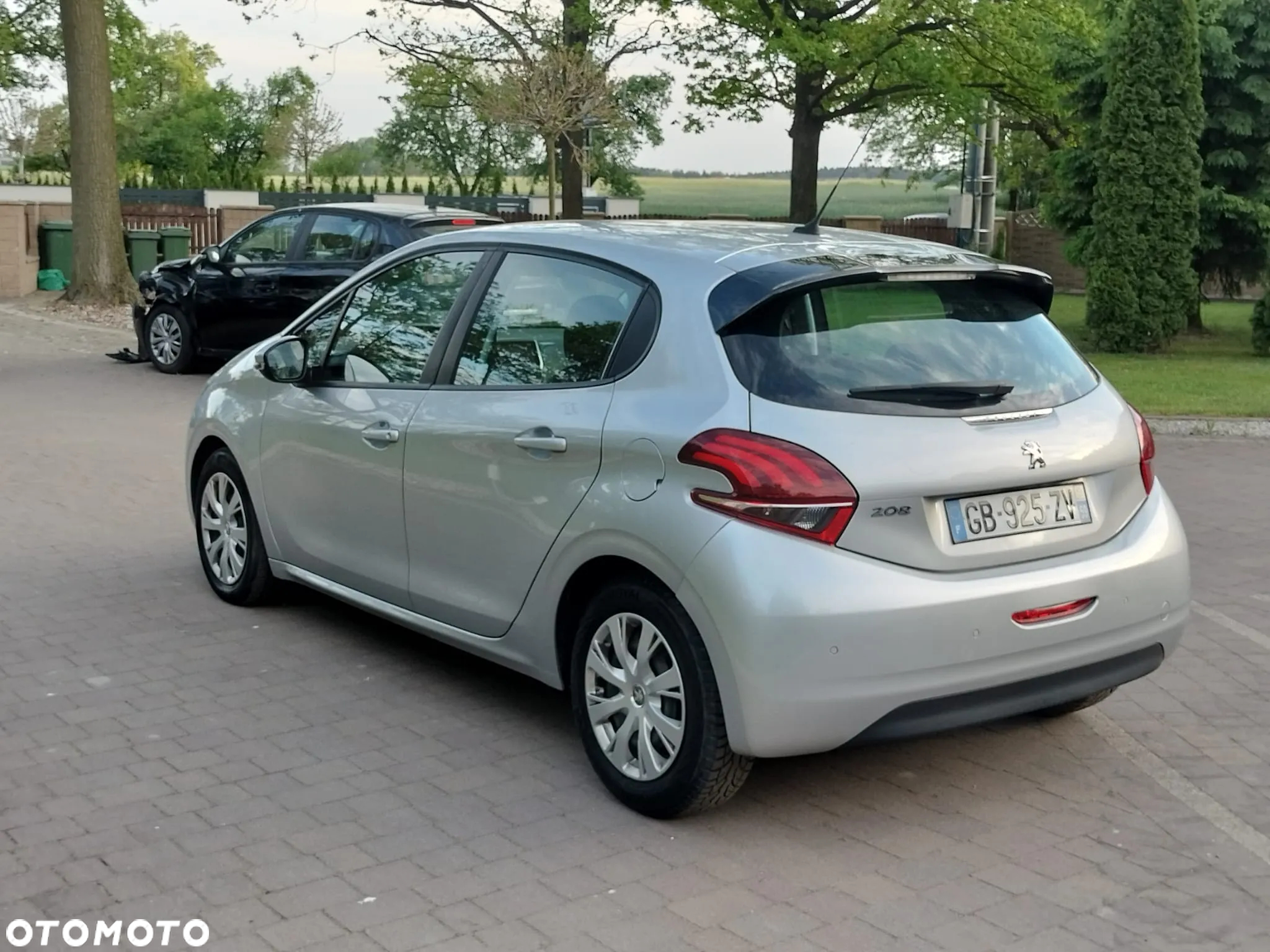 Peugeot 208 1.6 BlueHDi Active - 4