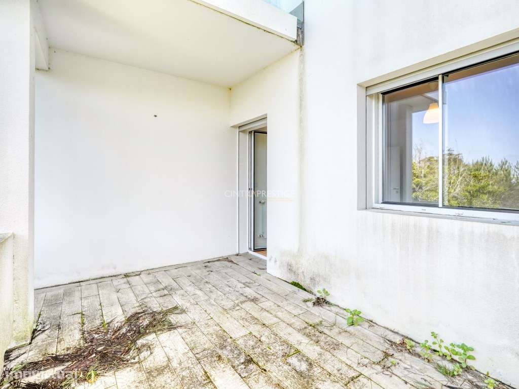 Moradia T5 Remodelada com Painéis Fotovoltaicos - Monte Santos, Sintra-32