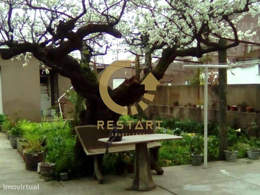 Moradia V5 convertida em V7 no Centro - São Mamede de Infesta - Matosi - Grande imagem: 4/25