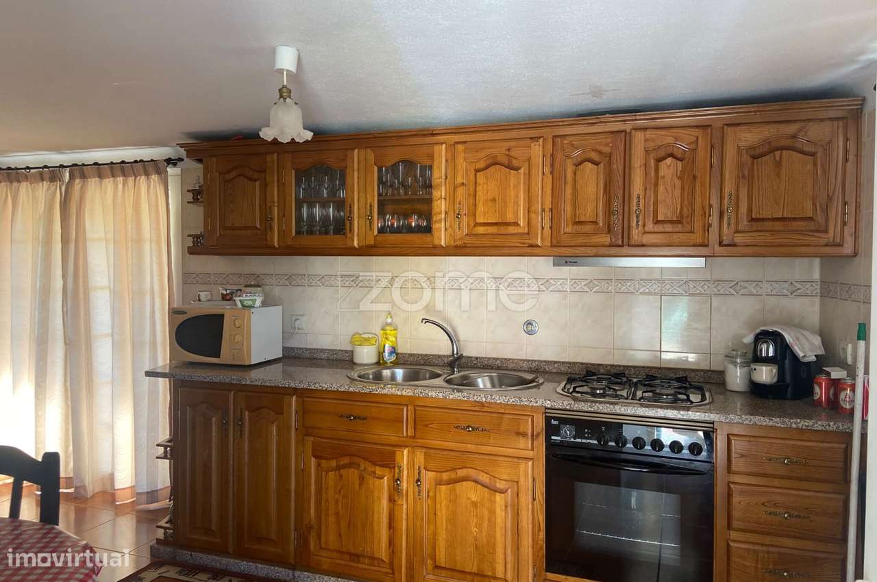 Moradia T1+2 com garagem e dois terrenos em Jorjais-9