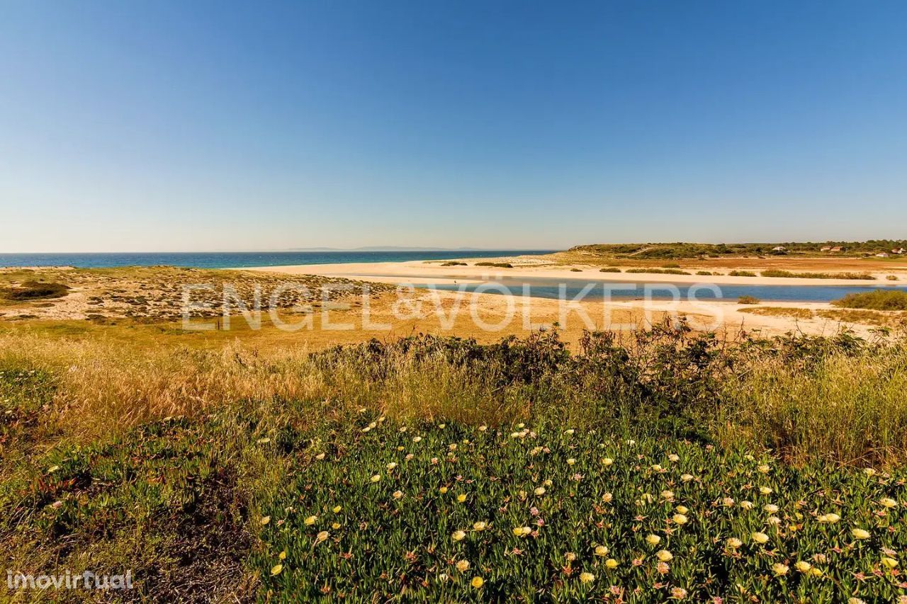 Lote de terreno na Aldeia de Melides