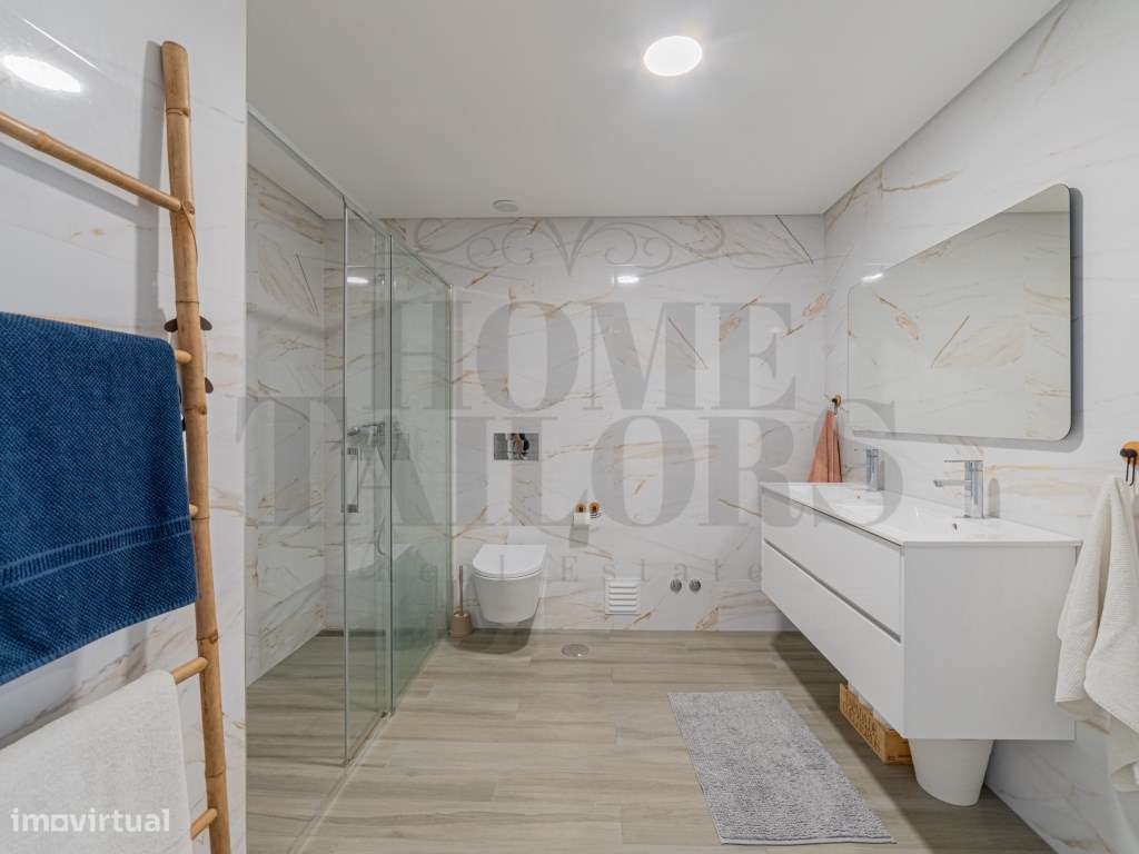 Moradia T3 em Caneças, com excelente jardim e garagem-17