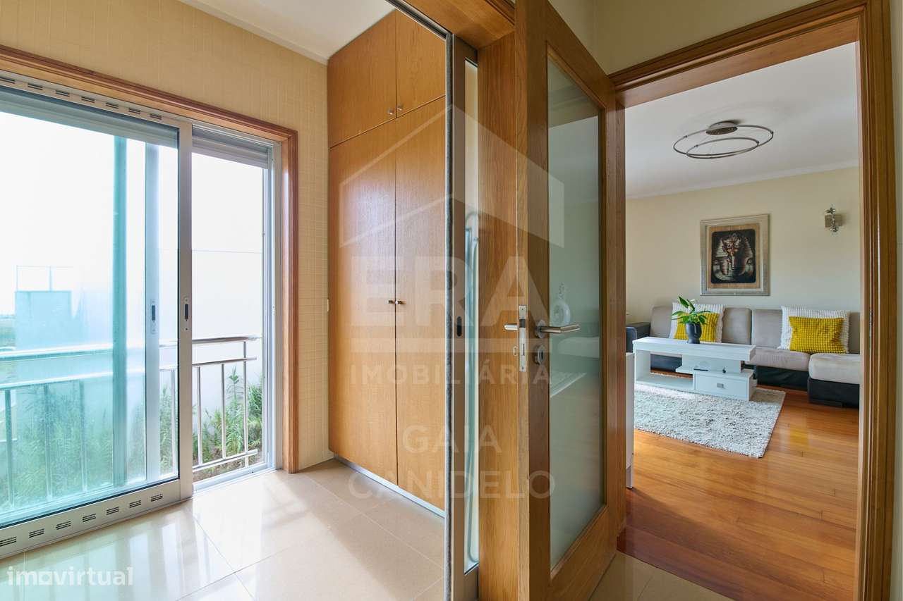 Apartamento T2 em Lavra, a poucos metros da praia-5