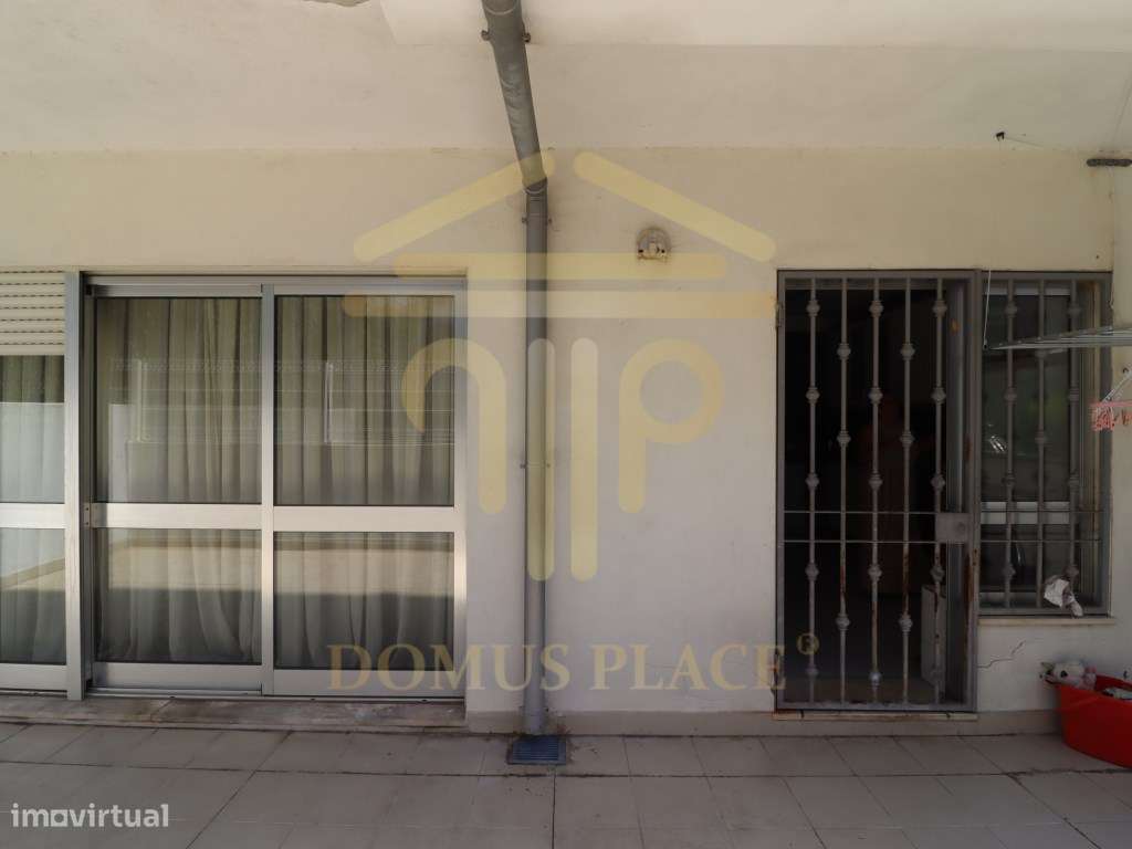 Apartamento T3 no Castelo da Maia com Terraço, 3 Frentes e Lugar de...-51