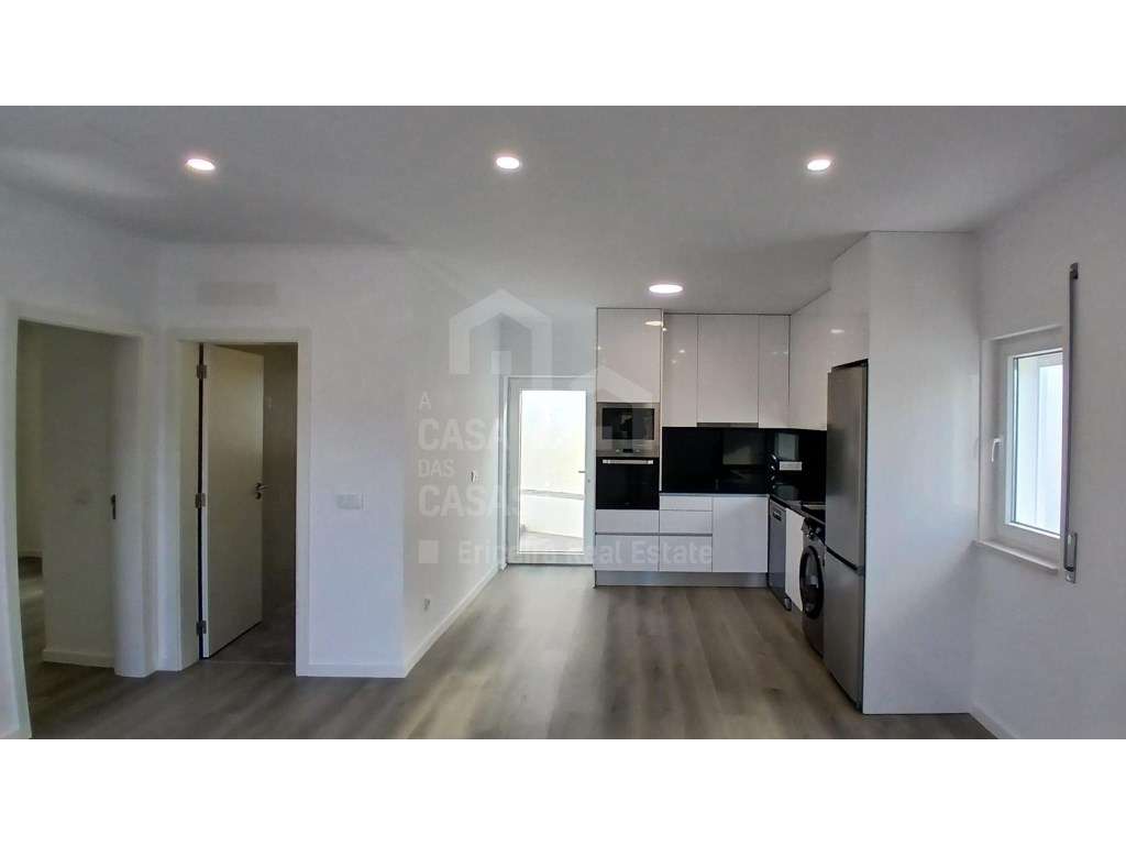 Arrenda Moradia T2 - Ericeira, A Casa das Casas - Grande imagem: 3/12