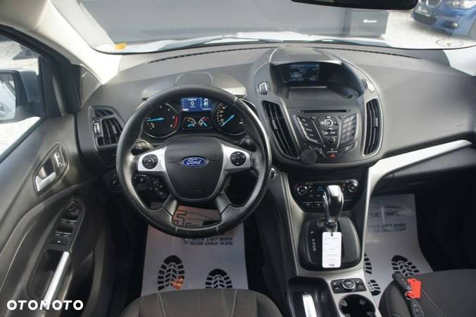 Ford Kuga - 8