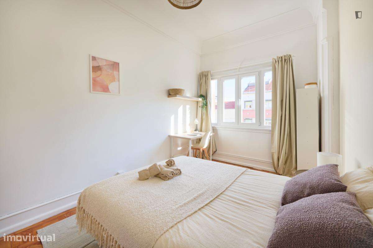 Quarto - localizado em Alameda Lisbon - Grande imagem: 4/10