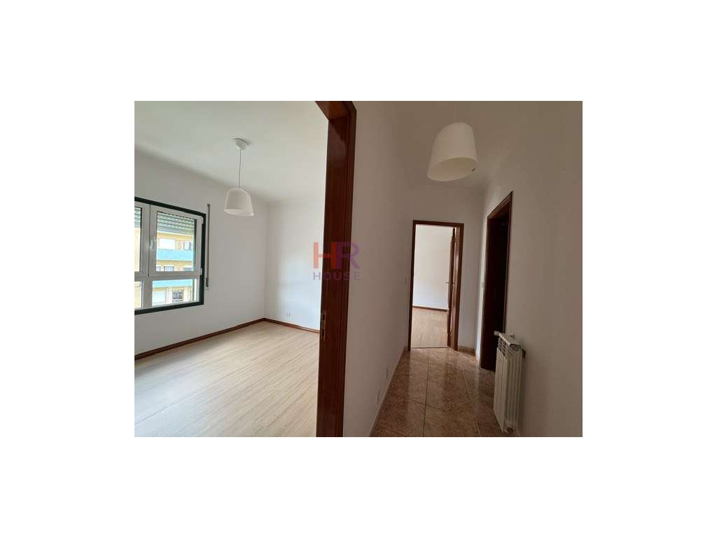 Apartamento T2 renovado com área útil de 62m² em Eiras, Coimbra. Id...-18