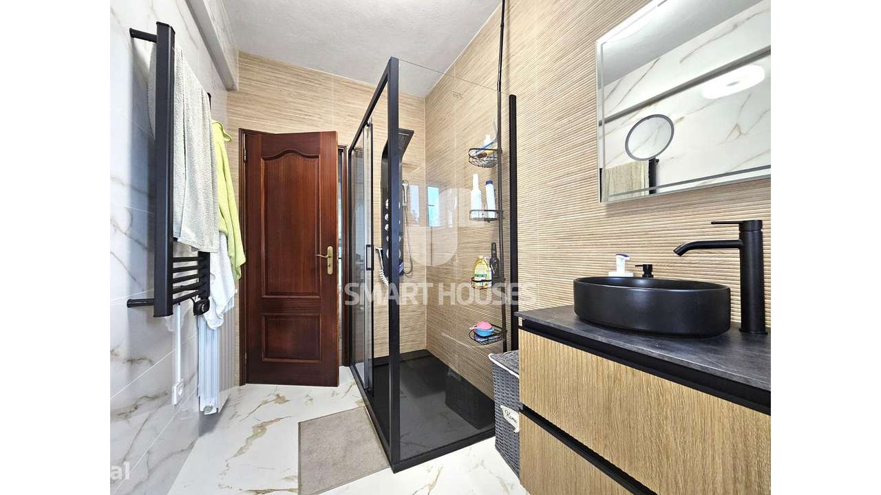 Moradia T4 Poços c/ terreno-16