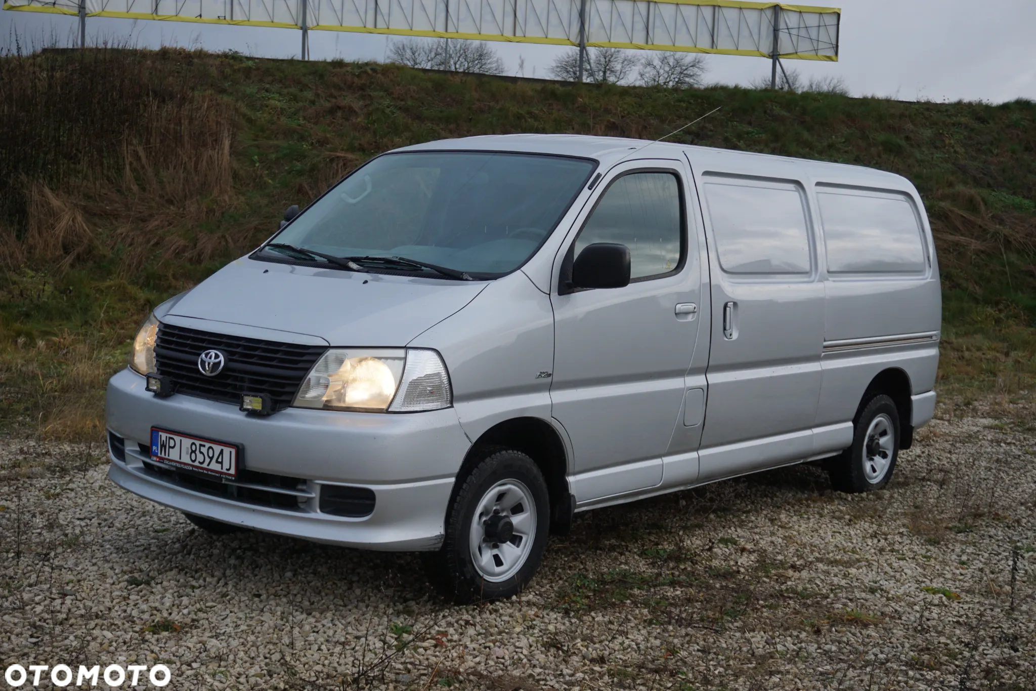 Toyota Hiace 4x4 L2H1 - 2