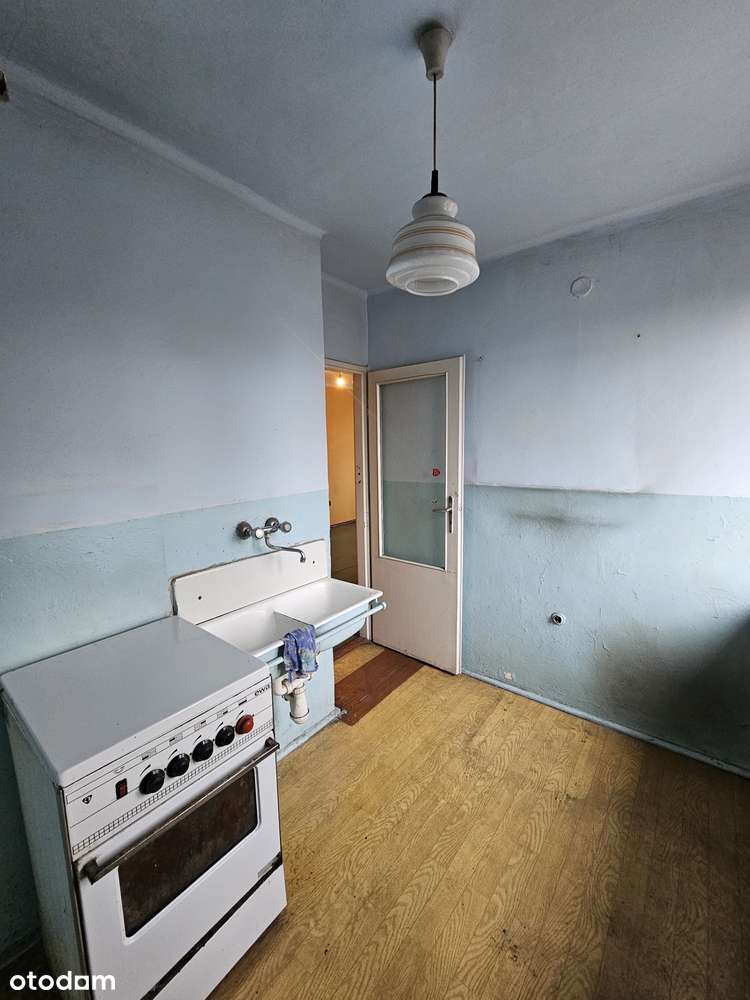 Mieszkanie 2 pokoje do remontu I piętro w spokojnej częsci Bytomia-7