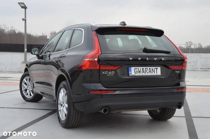 Volvo XC 60 T5 AWD Momentum Pro - 13