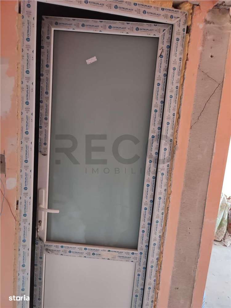 RECO Garsoniera nerenovata zona Suncuius - Imagine principală: 4/4