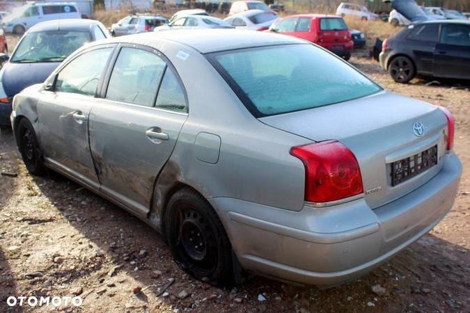 Toyota Avensis T25 2004 1.8i 1ZZ Sedan (MASKA, ZDERZAK, LAMPA, BŁOTNIK, DRZWI, KLAPA, SZYBA, FOTEL) - 3