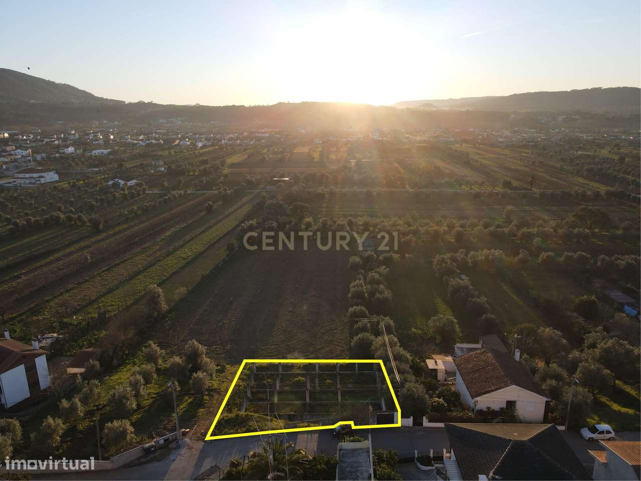 Lote de terreno  junto da futura estação de metro bus, com viabilidade - Grande imagem: 4/4