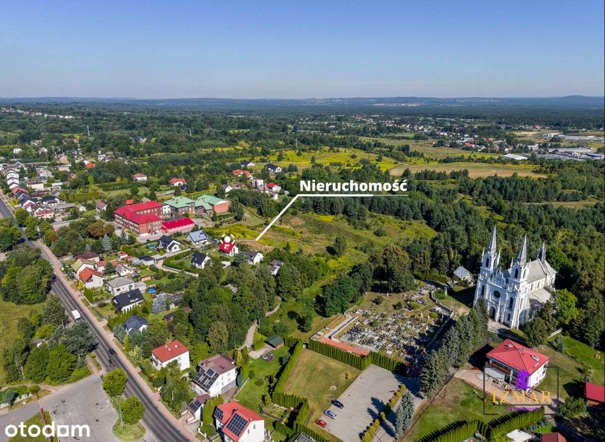 Funkcjonalny dom z 2 garażami i ogrodem-14