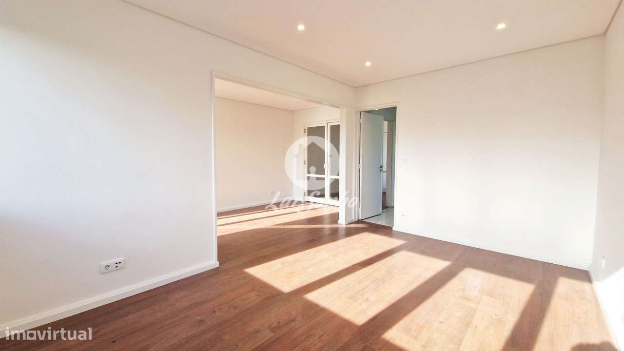 Apartamento T4 no centro de Vila do Conde - Grande imagem: 2/16