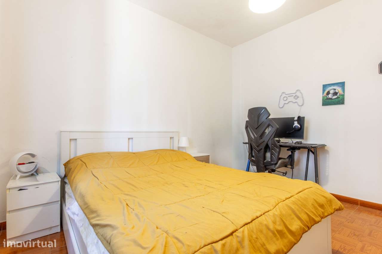 Moradia T2+1 isolada na Quinta do Conde-12