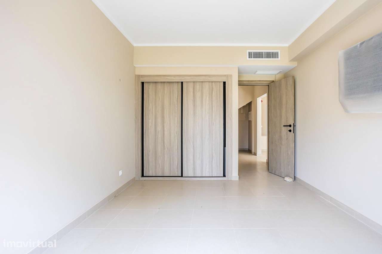 Moradia de Luxo em Condomínio Exclusivo com Piscinas no Carvoeiro-30