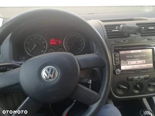 Volkswagen Golf V 1.6 FSI Comfortline - 21