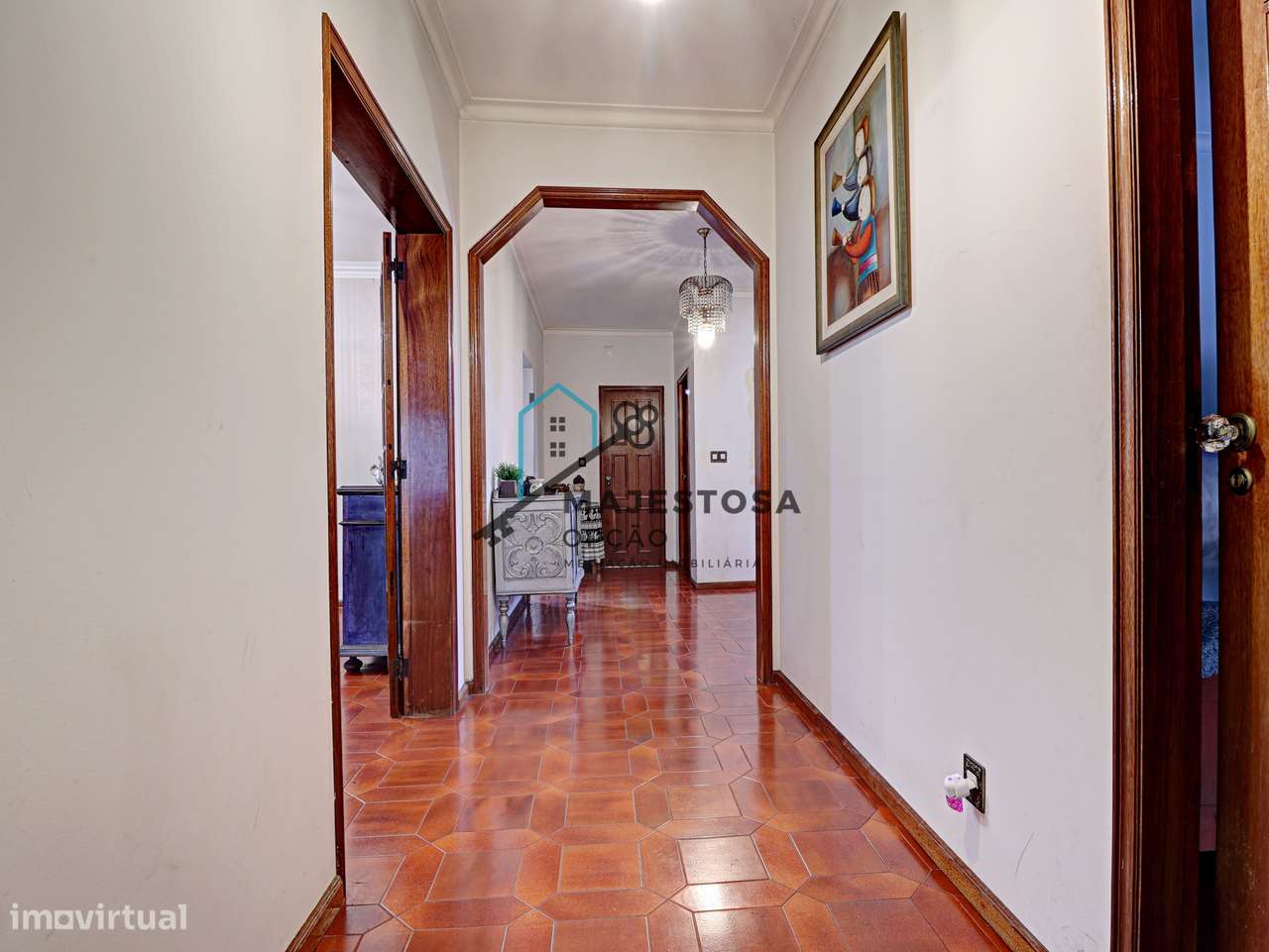 Moradia T5 com Piscina na Rua Padre Cruz, Maximinos-6