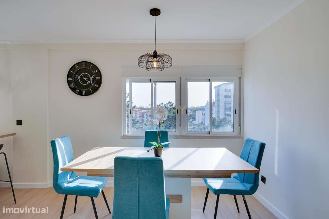 Apartamento T2 remodelado na Rinchoa-9