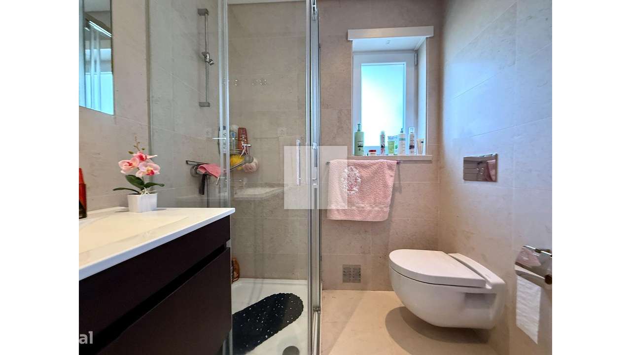 Luxuoso T-3 na Qtª Santa Maria-30