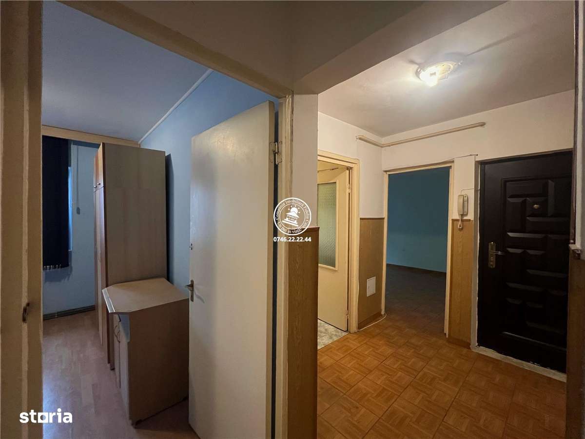 Apartament decomandat cu 2 camere în Nicolina 1, etaj 1/4 - Imagine principală: 4/17