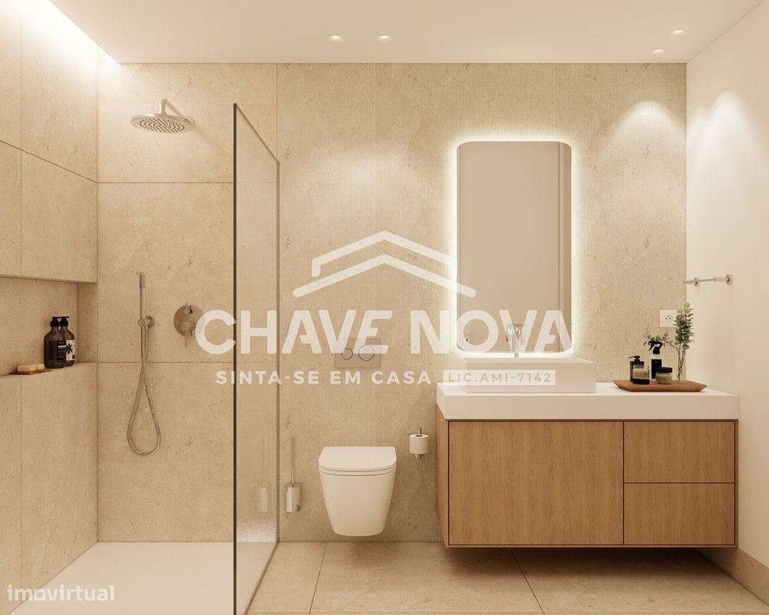 Apartamento T2 C/lugar de Garagem em S.Felix da Marinha-12