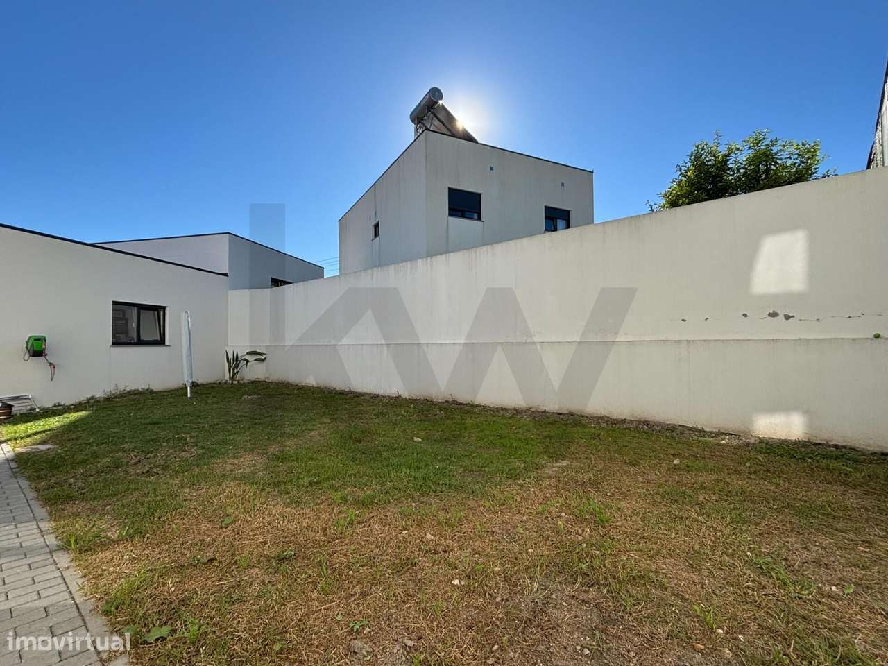 Exclusividade e Conforto: Moradia T4 Semi-Nova - O Seu Refúgio de Famí - Grande imagem: 5/40