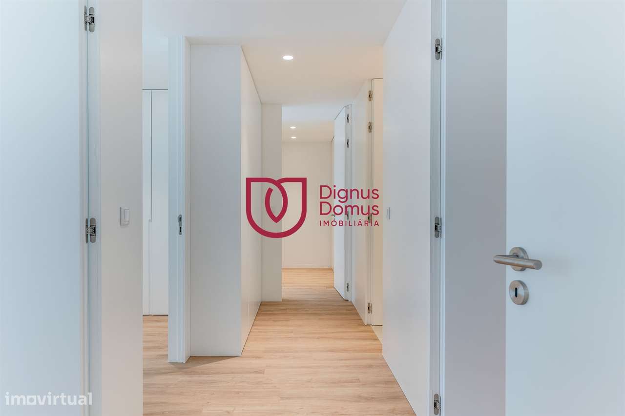 Apartamento T3 com 2 Lugares de Garagem — Centro de Gaia-18