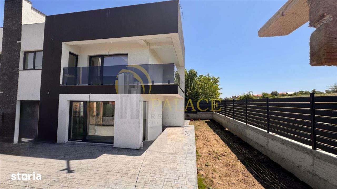 Vila tip duplex de vanzare in Rediu, design mediteranean, panorama cat - Imagine principală: 2/20