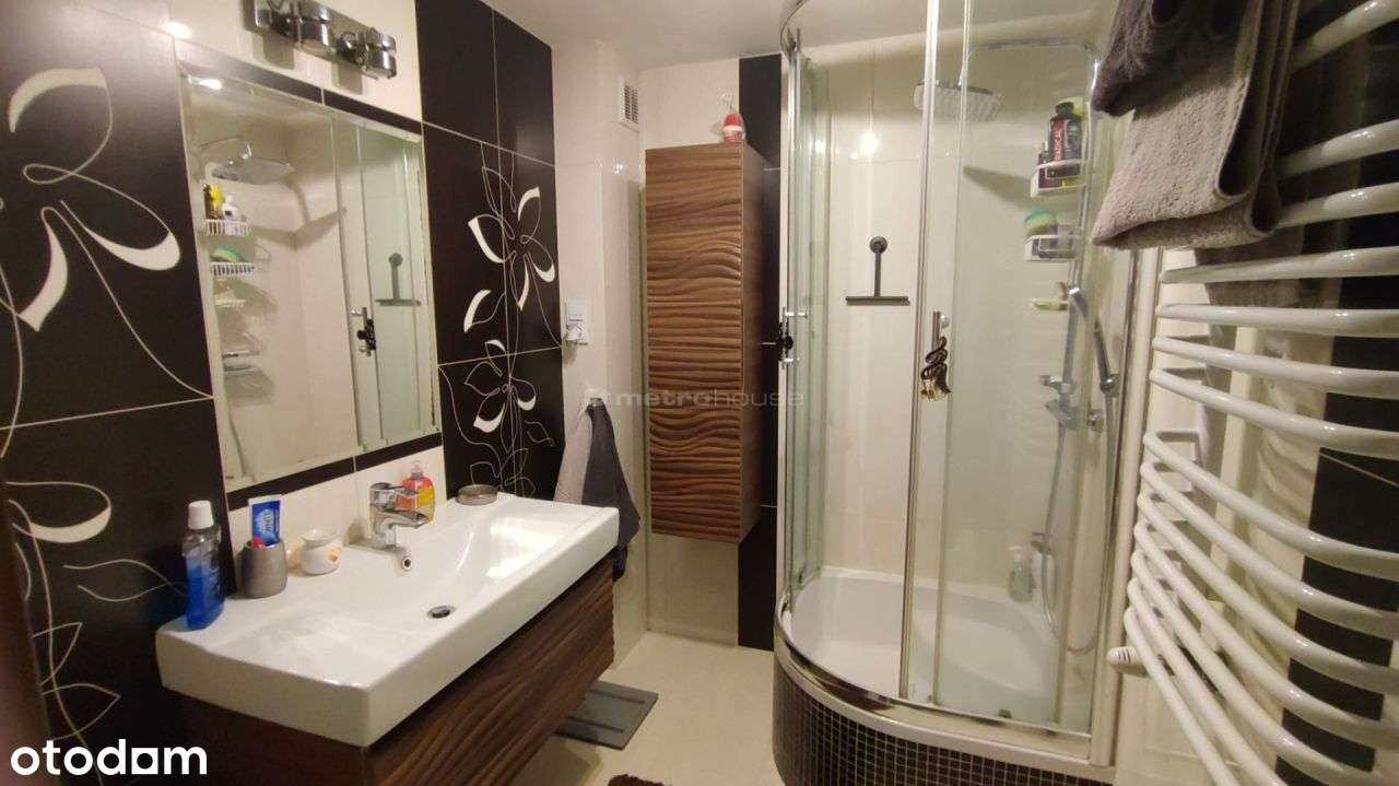 Na sprzedaż gotowy do zamieszkania dom, Bobrowniki-12