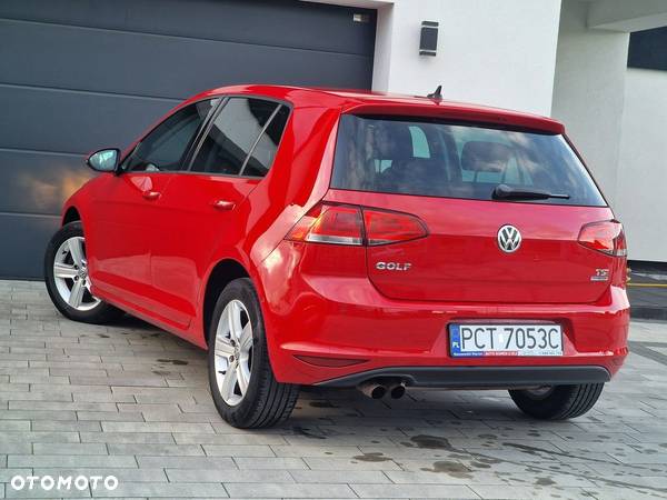 Volkswagen Golf - 28