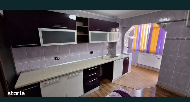 Apartament cu 3 camere de vânzare în zona Vidin-3