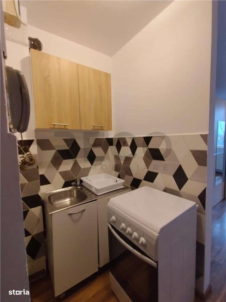 RECO . Garsoniera la cheie  . Zona Salca .-3