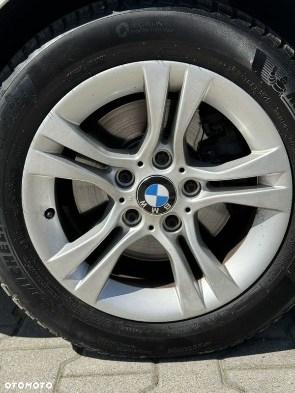 BMW Seria 3 320d xDrive - 12