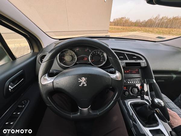 Peugeot 3008 1.6 HDi Style - 17