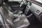 Volvo V40 D2 Drive-E SCR R-Design Momentum - 11