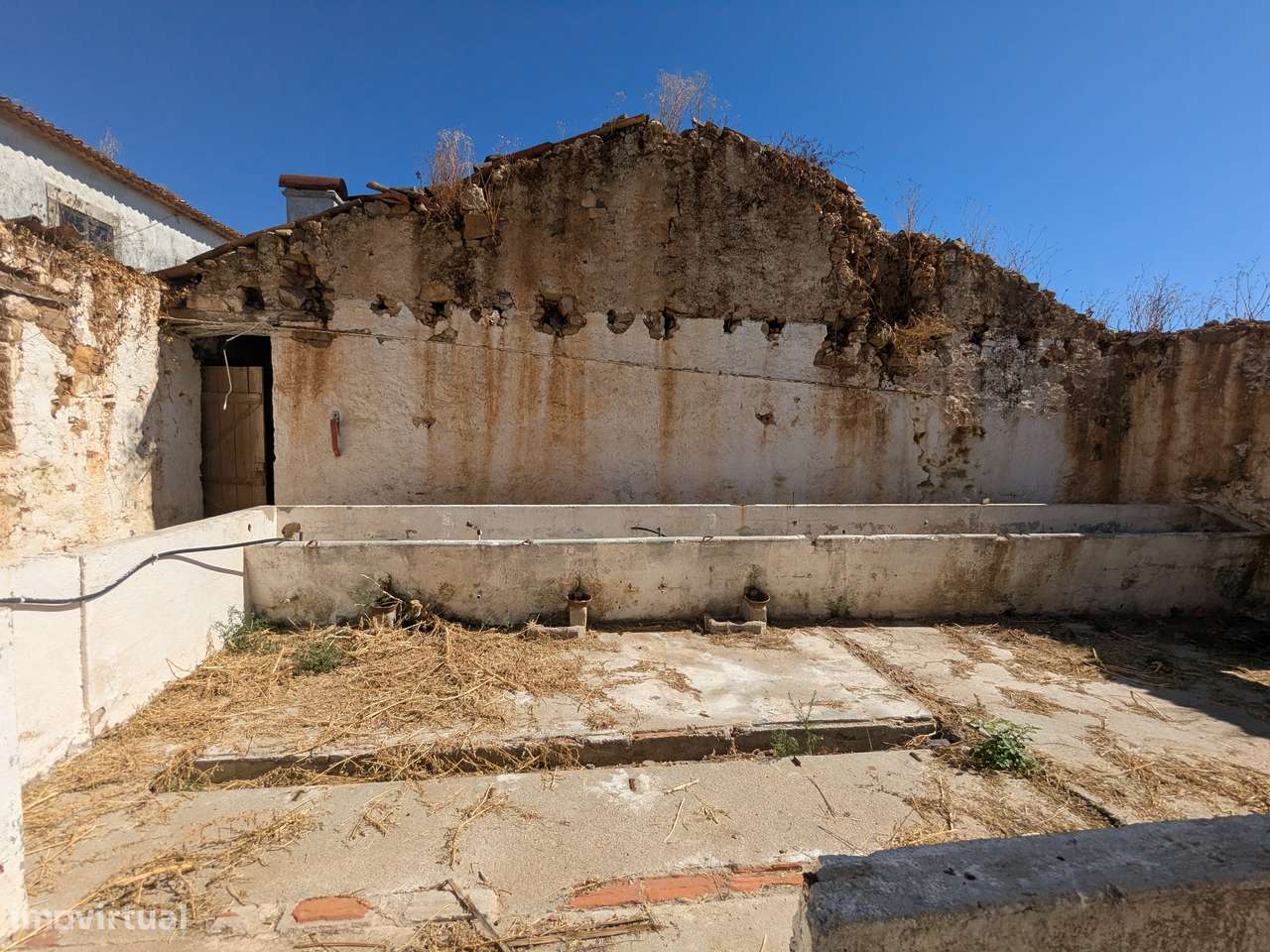 Duas moradias com área de construção de 382m2, Pedrógão Grande-12