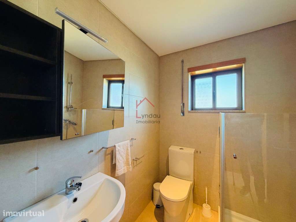 Moradia T1 Airão Guimarães-13