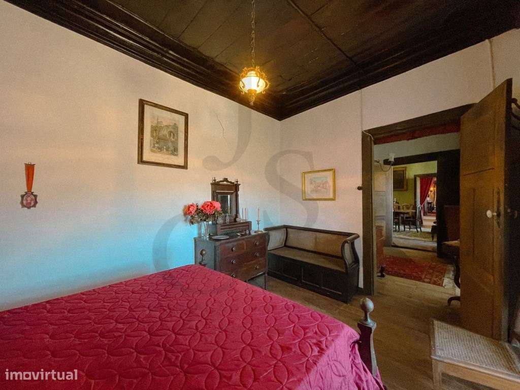 Casa Senhorial Brasonada do Século XVIII na Região do Douro-39