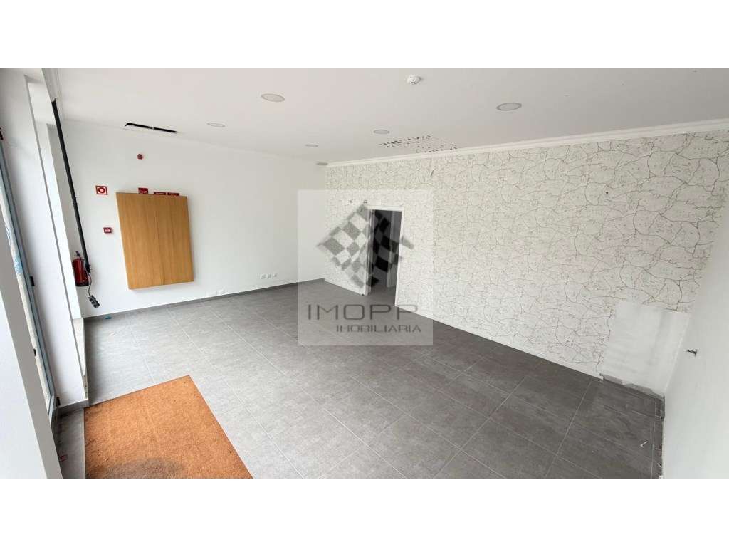 Excelente loja em Benfica - Grande imagem: 3/25